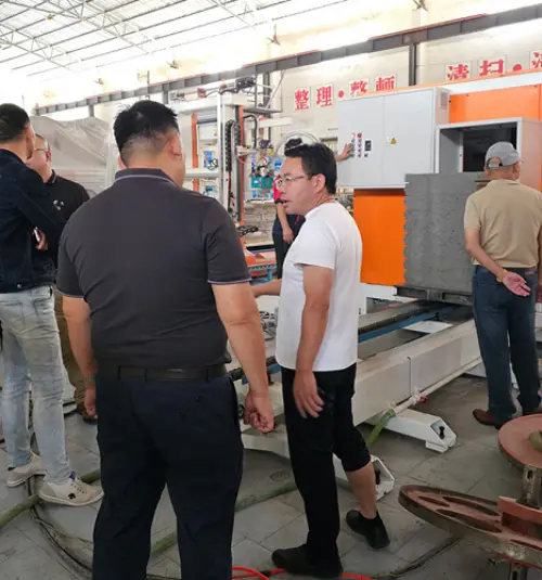 Dự án mua sắm thiết bị sản xuất tấm vách ngăn nhẹ tự động cho khách hàng tại Guyana, Nam Mỹ